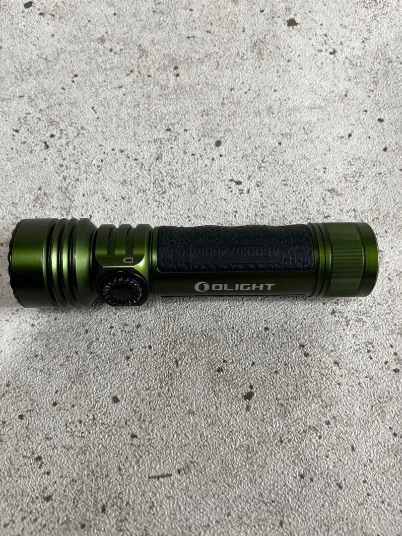 olight オーライト Seeker 4 Pro アーミーグリーン