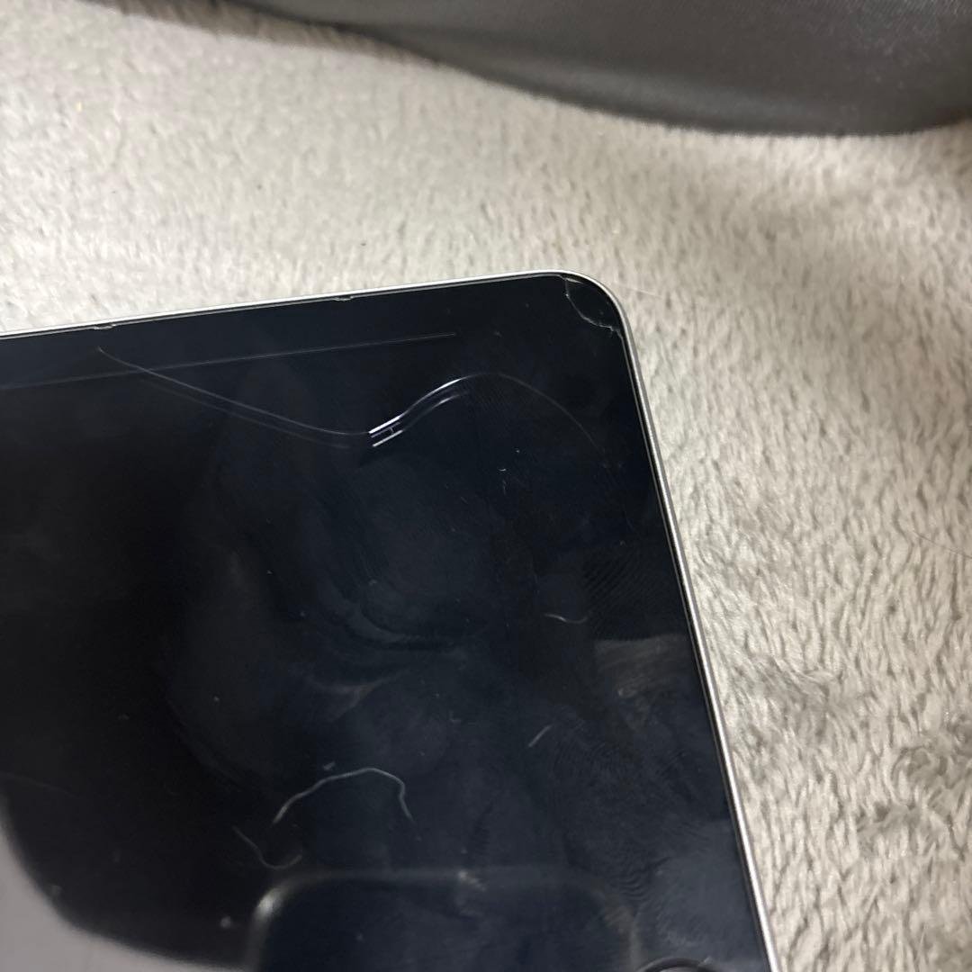 Apple iPad シルバー 本体　64GB